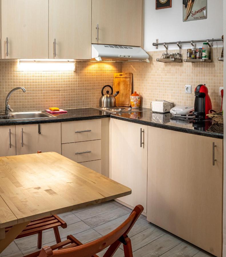 Great 35 Sq M Studio On 1St Floor In Bohemian Psyri In Athens' Historic Center-In Vivo Apartments Exterior foto